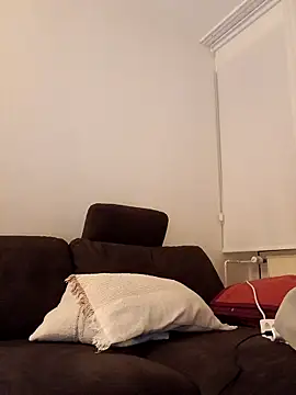 maMaddie online show from April 15, 2026, 11:27 pm