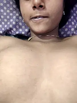 Snapshot of Priya_bby_01 chatting on April 20, 2026, 6:16 am Priya bby 01 online show from April 20, 2026, 6:16 am