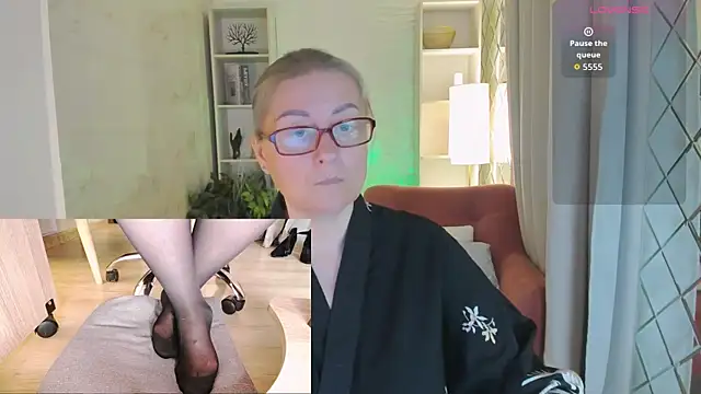 Alexandra Kind online show from June 28, 2026, 8:48 pm
