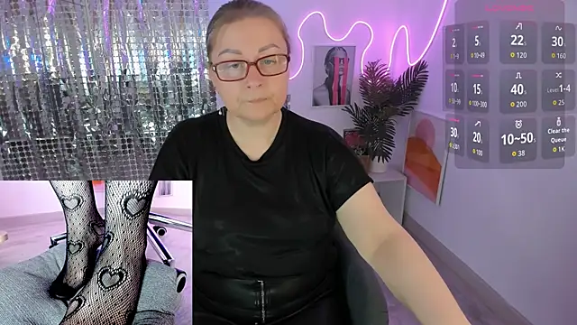 Snapshot of Alexandra_Kind chatting on May 22, 2026, 1:42 pm Alexandra Kind online show from May 22, 2026, 1:42 pm