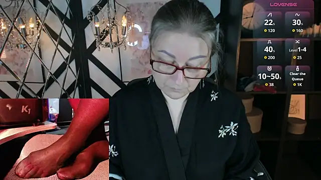 Snapshot of Alexandra_Kind chatting on May 15, 2026, 1:42 pm Alexandra Kind online show from May 15, 2026, 1:42 pm