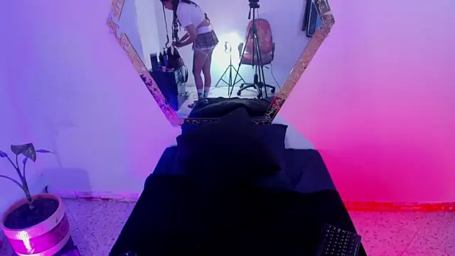 Snapshot of alejita_machado chatting on May 30, 2026, 12:33 pm alejita machado online show from May 30, 2026, 12:33 pm