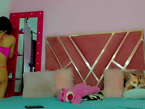 Dollcute  online show from April 27, 2026, 12:08 am