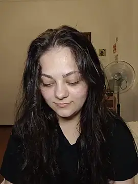 Snapshot of _Mikky_lil_ chatting on July 7, 2026, 8:56 pm Mikky lil online show from July 7, 2026, 8:56 pm