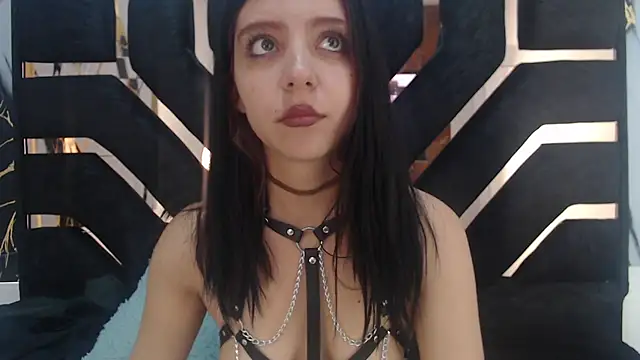 amberblackcs01 online show from May 16, 2026, 4:39 pm