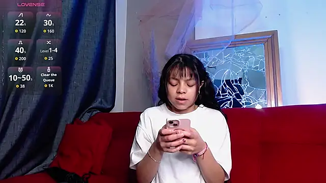 Snapshot of Rouse_benbett chatting on May 20, 2026, 12:35 pm Rouse benbett online show from May 20, 2026, 12:35 pm