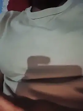 Snapshot of Ishu__Lovee chatting on April 15, 2026, 7:07 pm Ishu Lovee online show from April 15, 2026, 7:07 pm