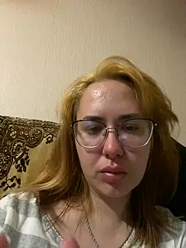 Snapshot of Melissa_lissa_ chatting on April 15, 2026, 8:20 pm Melissa lissa online show from April 15, 2026, 8:20 pm