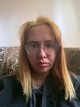 Snapshot of Melissa_lissa_ chatting on April 15, 2026, 10:54 am Melissa lissa online show from April 15, 2026, 10:54 am