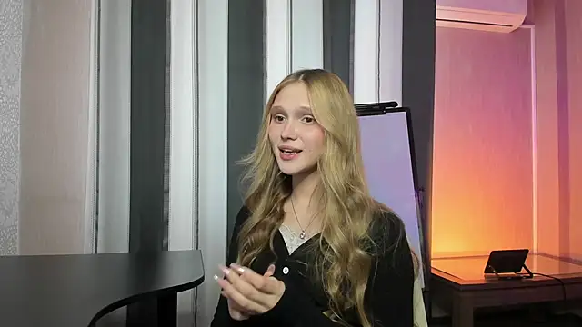 Snapshot of AdelineCrash chatting on April 15, 2026, 10:10 am AdelineCrash online show from April 15, 2026, 10:10 am