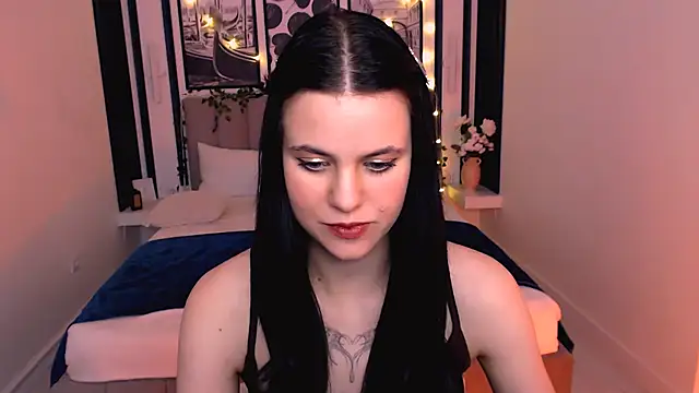  Scarlett Lee  online show from April 29, 2026, 12:09 pm