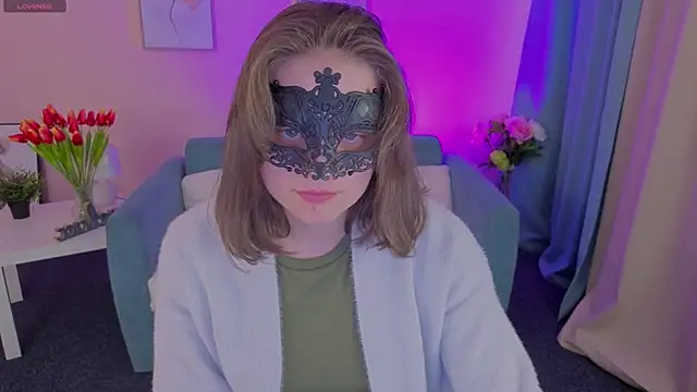 DanaHurt1 online show from May 11, 2026, 1:01 pm
