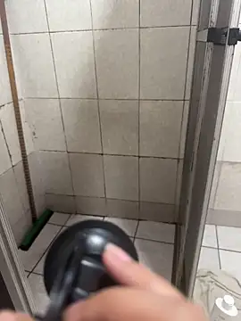 nessa6070 online show from April 17, 2026, 4:32 pm