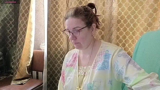 Snapshot of Miss_SandraX chatting on May 9, 2026, 11:35 am Miss SandraX online show from May 9, 2026, 11:35 am
