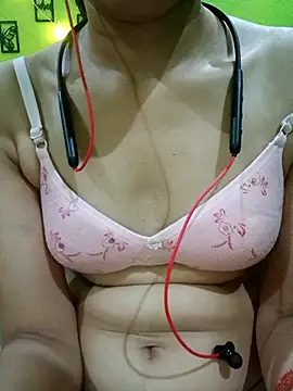 Snapshot of Sexy_Hena_69 chatting on May 21, 2026, 5:21 pm Sexy Hena 69 online show from May 21, 2026, 5:21 pm