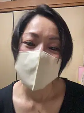 Snapshot of rin2432 chatting on April 28, 2026, 2:21 pm rin2432 online show from April 28, 2026, 2:21 pm