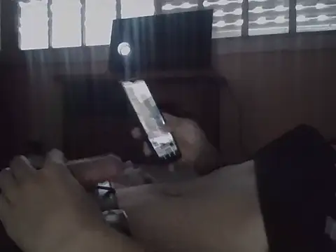 Userknowarg online show from April 17, 2026, 1:14 pm