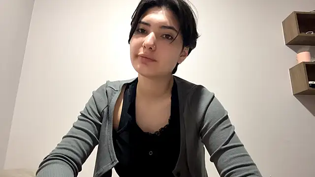 CarliSatunas online show from April 17, 2026, 2:53 pm