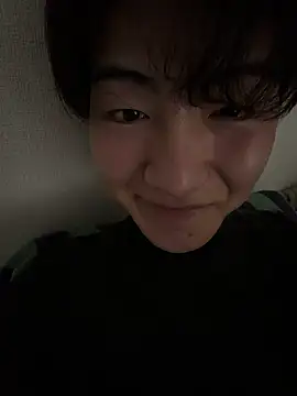 Snapshot of XRIIX chatting on April 15, 2026, 4:22 pm XRIIX online show from April 15, 2026, 4:22 pm