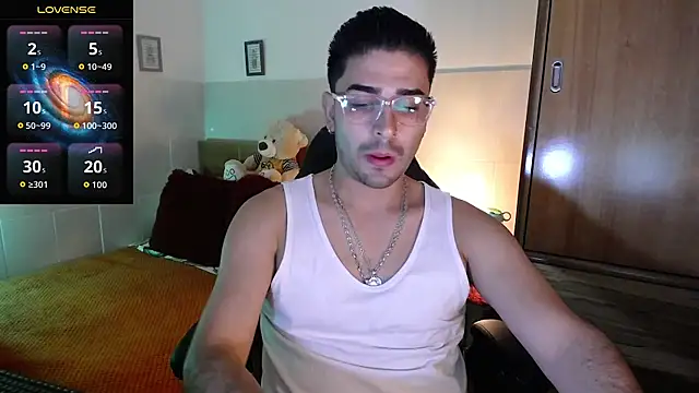 Snapshot of andders_ chatting on July 23, 2026, 2:09 am andders online show from July 23, 2026, 2:09 am