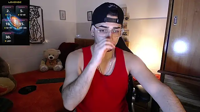 Snapshot of andders_ chatting on July 22, 2026, 1:40 am andders online show from July 22, 2026, 1:40 am