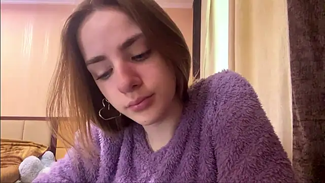 Snapshot of selianderol chatting on May 9, 2026, 7:12 am selianderol online show from May 9, 2026, 7:12 am