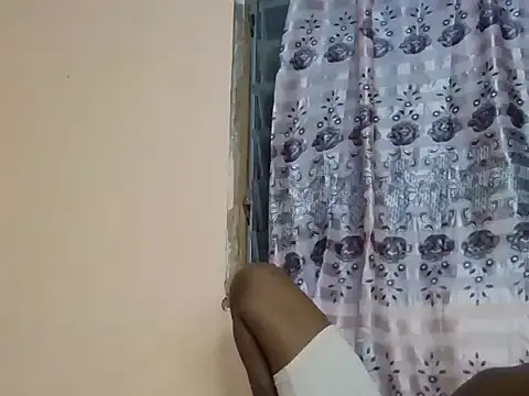 Snapshot of 8004zinja chatting on June 12, 2026, 7:22 pm 8004zinja online show from June 12, 2026, 7:22 pm