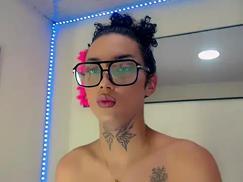 Snapshot of Darianna_A chatting on May 5, 2026, 9:29 pm Darianna A online show from May 5, 2026, 9:29 pm