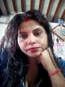Snapshot of Bebonew1 chatting on April 21, 2026, 5:47 am Bebonew1 online show from April 21, 2026, 5:47 am