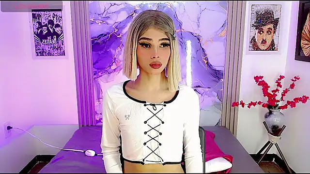 gaby dream  online show from May 5, 2026, 3:42 am