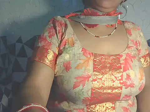 Snapshot of Hotty_Bhabhi1 chatting on May 6, 2026, 7:34 am Hotty Bhabhi1 online show from May 6, 2026, 7:34 am