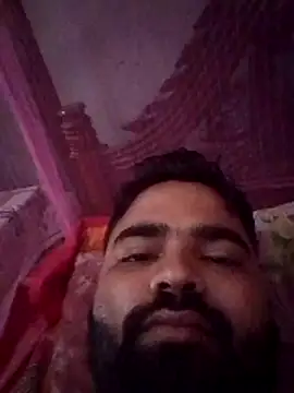 RoyBarshalove online show from April 17, 2026, 3:31 am