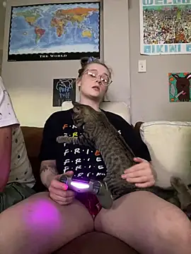 skyerose11 online show from April 23, 2026, 12:28 am