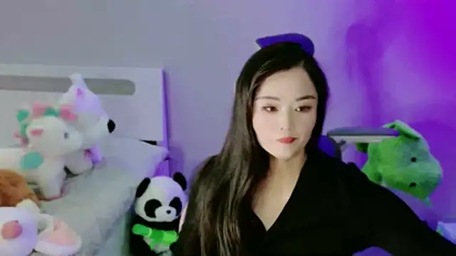 HuiHui26416 online show from April 23, 2026, 6:20 am