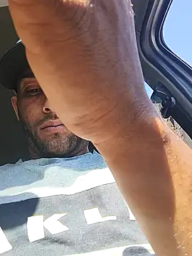 Ggshoow online show from April 16, 2026, 1:23 pm