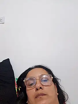 Snapshot of Samanta-42 chatting on June 20, 2026, 12:37 am Samanta-42 online show from June 20, 2026, 12:37 am