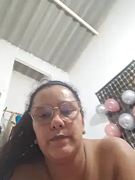 Snapshot of Samanta-42 chatting on April 24, 2026, 2:13 am Samanta-42 online show from April 24, 2026, 2:13 am