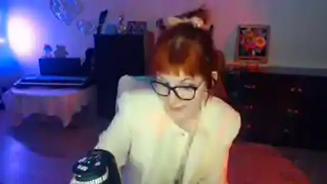 ConchitaMesser online show from May 10, 2026, 6:43 pm