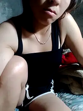 Snapshot of Zara-Lina chatting on May 15, 2026, 10:41 pm Zara-Lina online show from May 15, 2026, 10:41 pm