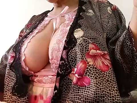 Snapshot of nohaylanono chatting on May 16, 2026, 10:58 am nohaylanono online show from May 16, 2026, 10:58 am