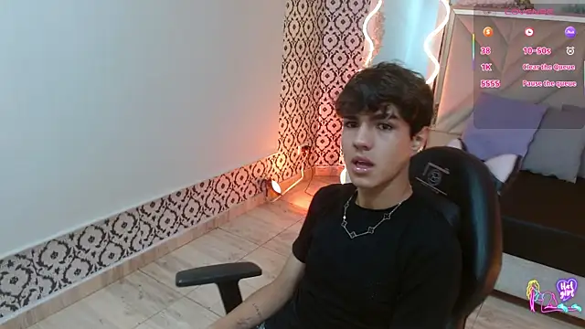 Snapshot of Damian_tay chatting on April 24, 2026, 11:34 am Damian tay online show from April 24, 2026, 11:34 am