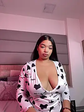 Snapshot of LilyFoox chatting on May 19, 2026, 12:56 pm LilyFoox online show from May 19, 2026, 12:56 pm