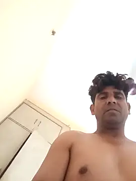 Hot-tina01 online show from April 17, 2026, 3:20 am