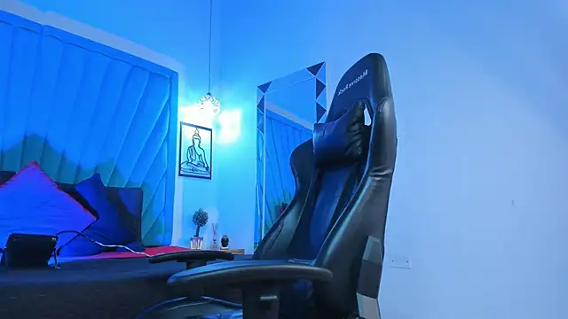 OliverThompsonJS online show from May 6, 2026, 3:32 am