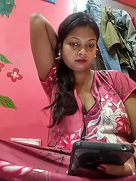 Snapshot of Simupaul001 chatting on May 27, 2026, 9:44 pm Simupaul001 online show from May 27, 2026, 9:44 pm