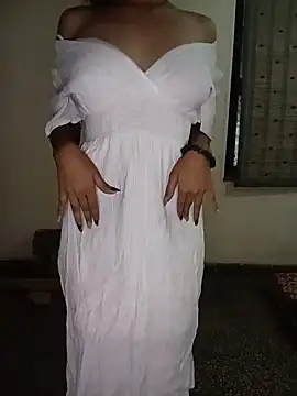 Snapshot of Your_SugarBaby- chatting on April 22, 2026, 9:49 am Your SugarBaby- online show from April 22, 2026, 9:49 am