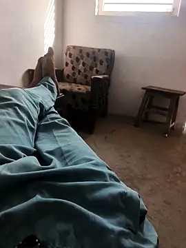 cute-01couple online show from April 26, 2026, 2:53 am