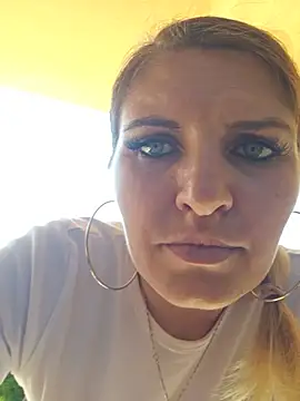 Snapshot of I_amBianca chatting on June 21, 2026, 10:43 am I amBianca online show from June 21, 2026, 10:43 am