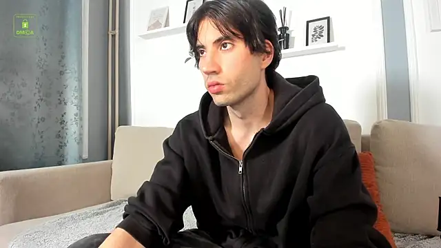 Freddie Vane online show from April 26, 2026, 5:38 am