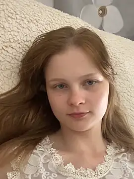 Everyda y online show from April 19, 2026, 6:43 pm